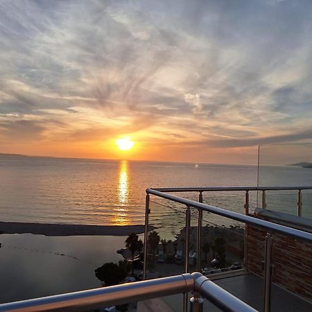 Appartement Sadet's Luxus Penthouse Saranda  Extérieur photo