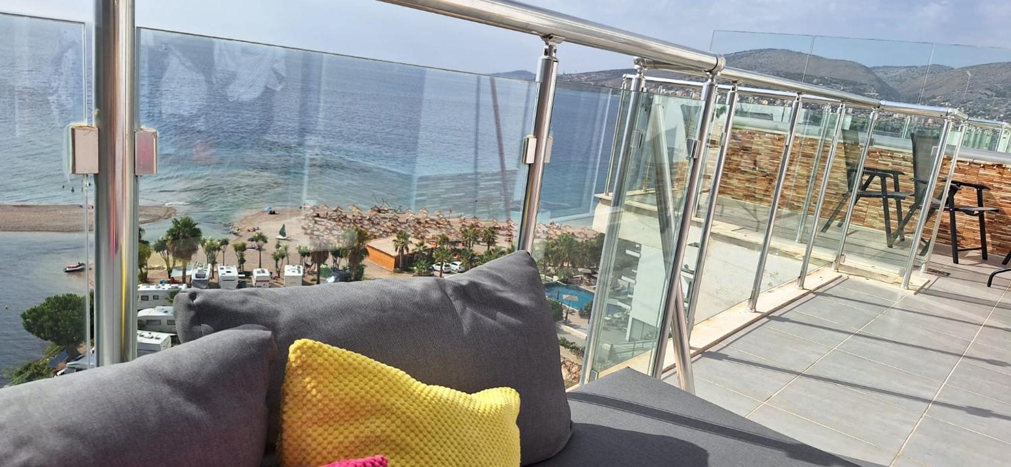 Appartement Sadet's Luxus Penthouse Saranda  Extérieur photo