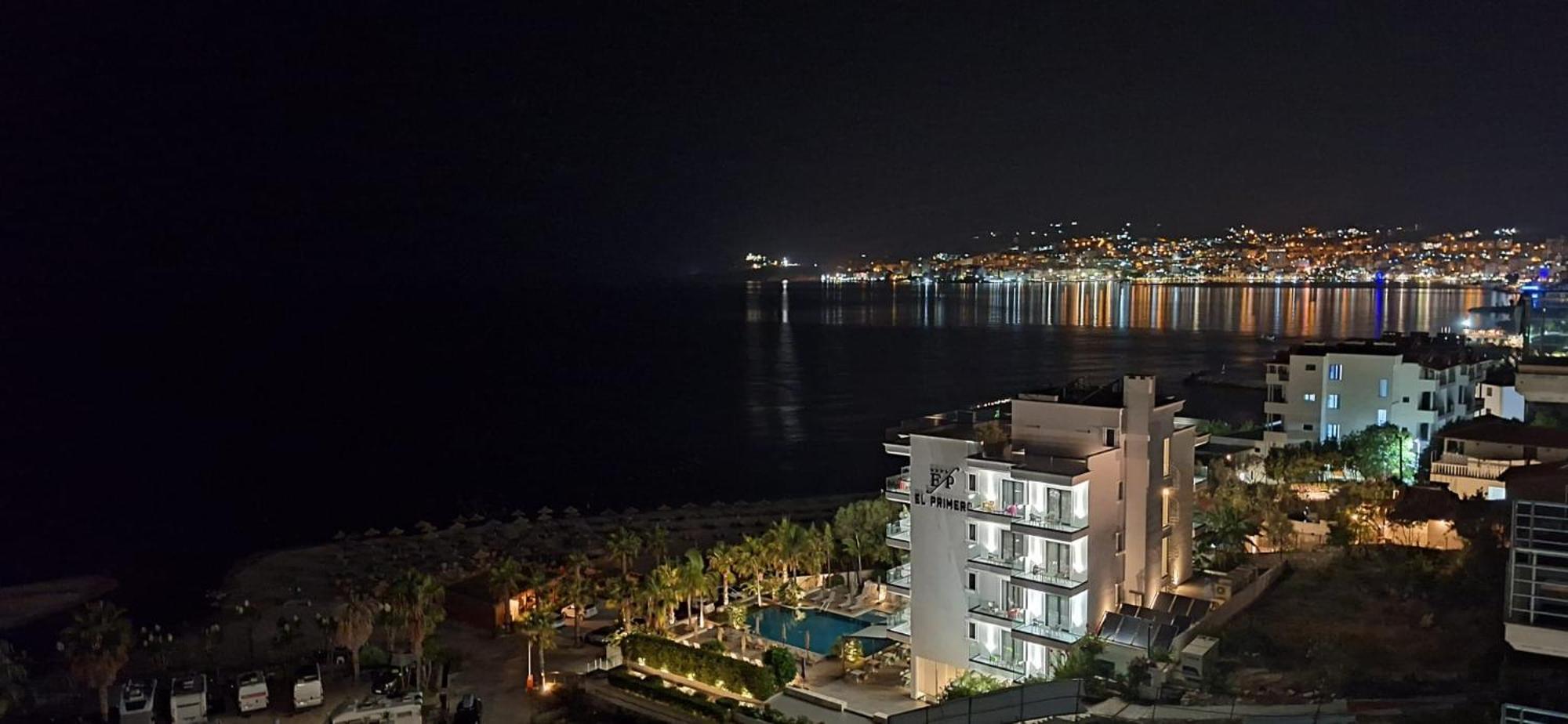 Appartement Sadet's Luxus Penthouse Saranda  Extérieur photo