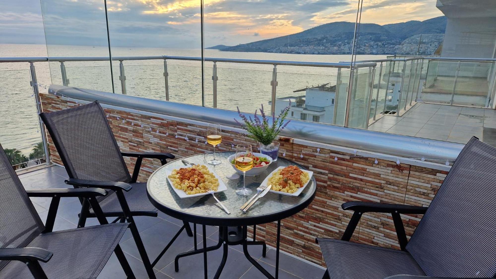 Appartement Sadet's Luxus Penthouse Saranda  Extérieur photo