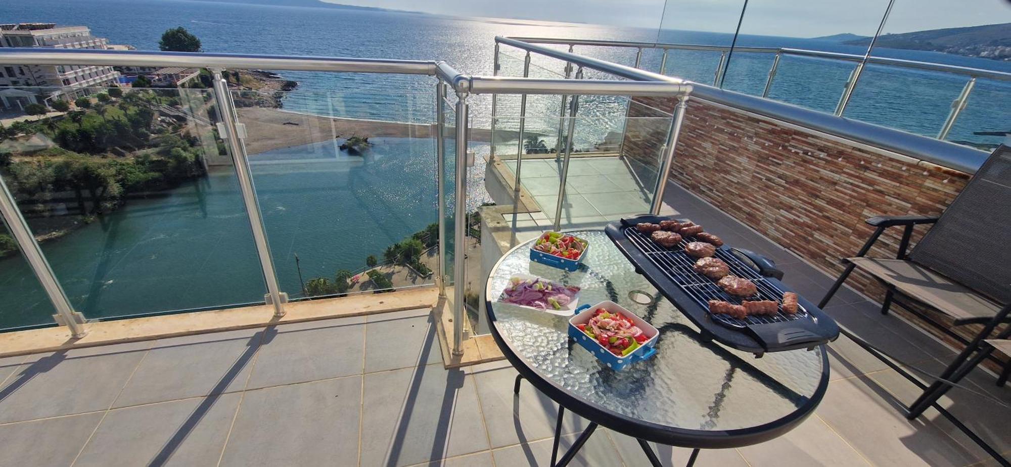 Appartement Sadet's Luxus Penthouse Saranda  Extérieur photo